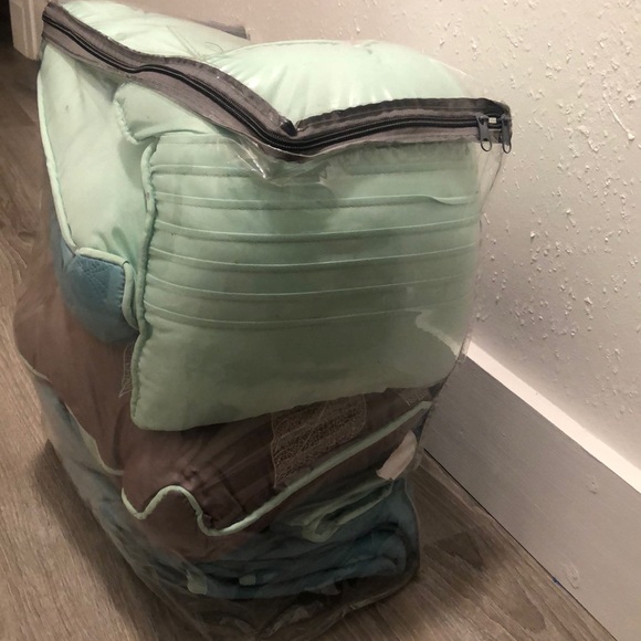 Coverlet Set - Picture 3 of 3